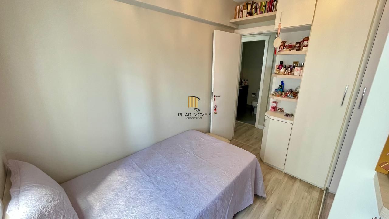 Apartamento semi-mobiliado com suíte e infraestrutura completa