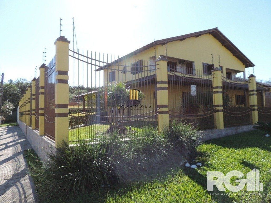 Casa 4 dormitórios no bairro Parque Santa Fé