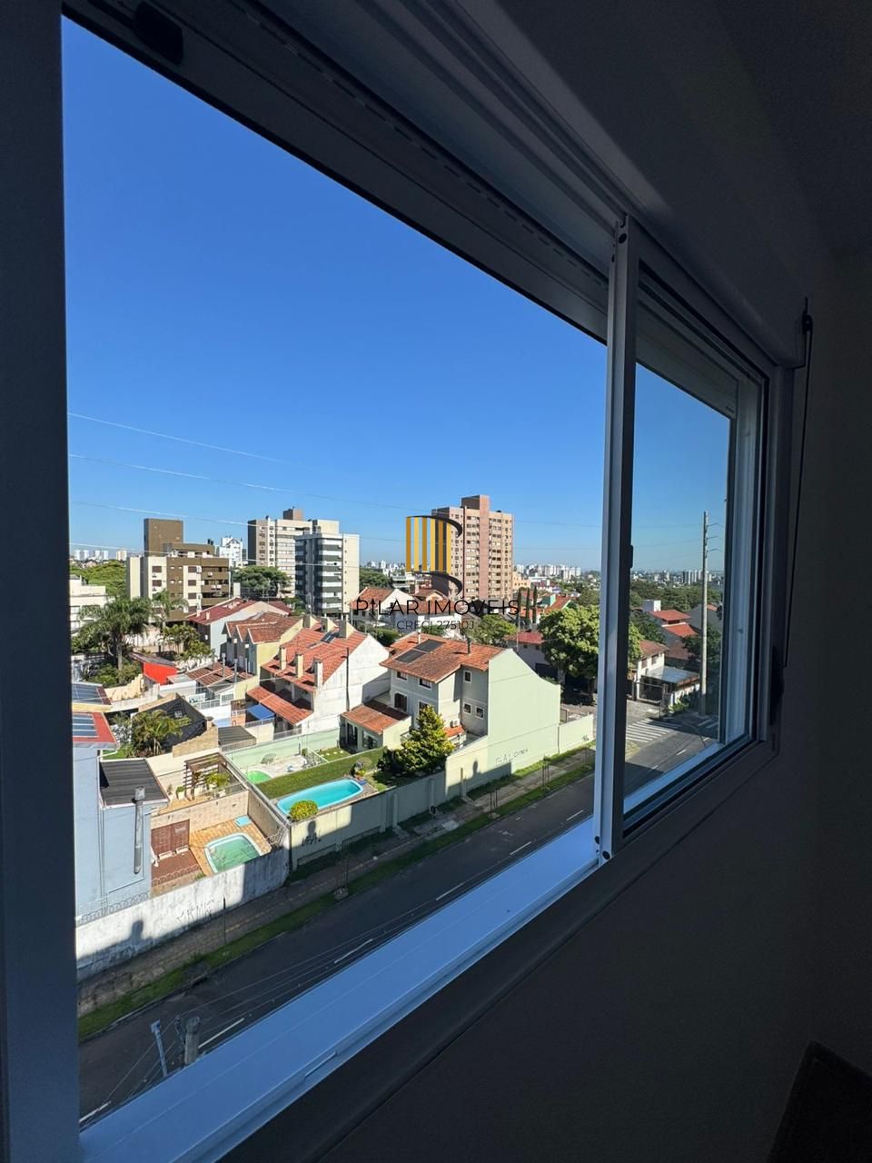 Apartamento no Jardim Planalto, 2D, 1 suíte, 2 vagas separadas. Novo, com infra.