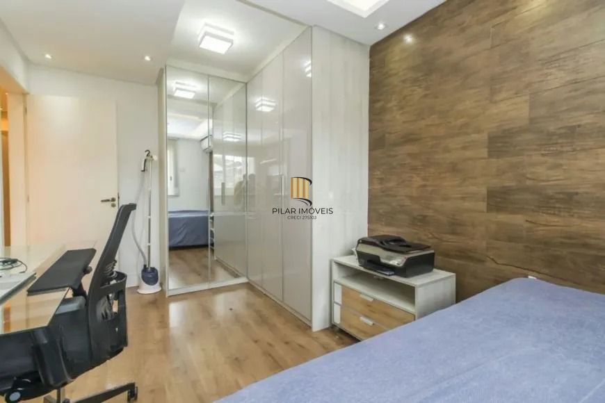 Casa Seminova 3 Dorm com Pátio e 4 Vagas no Jardim Planalto