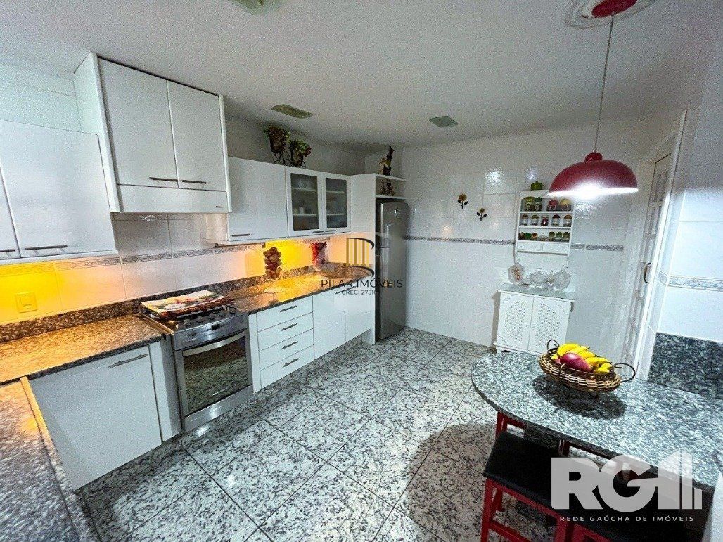 Casa 3 dormitórios no bairro Marechal Rondon
