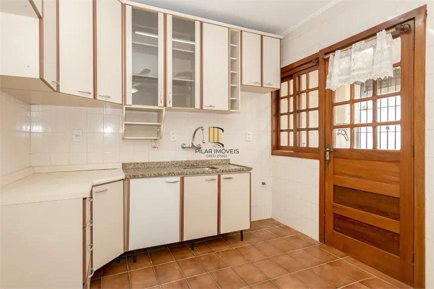Apartamento com sacada e churrasqueira no Passo D’Areia
