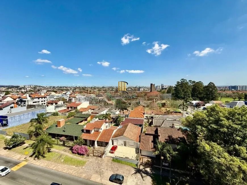 Lindo apartamento 2 dorm, 1 vaga semi mobiliado, vista livre na Ary Tarrago