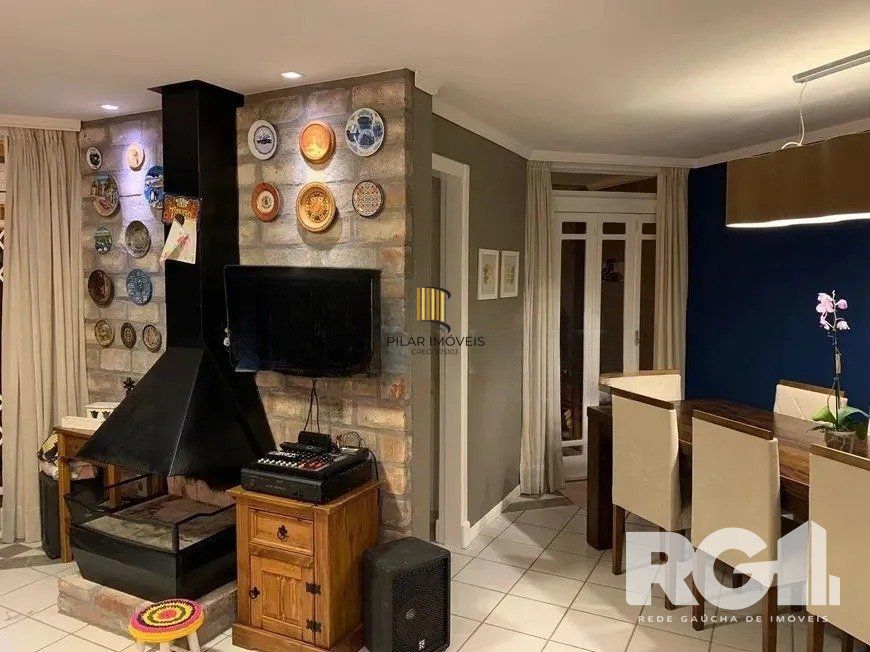 Casa 4 dormitórios no bairro Jardim Planalto