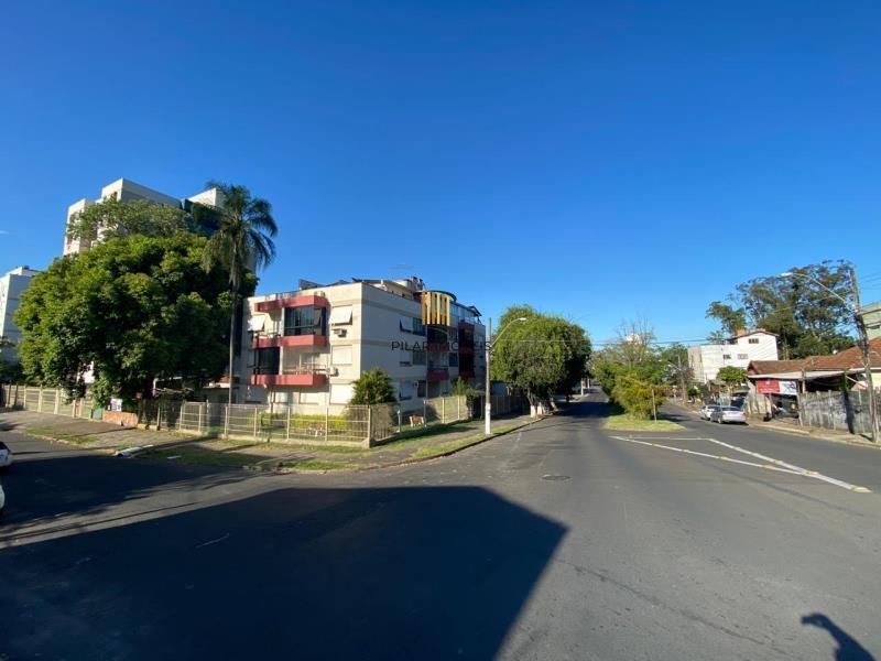 Cobertura reformada 2 dorm com vaga - Jardim São Pedro