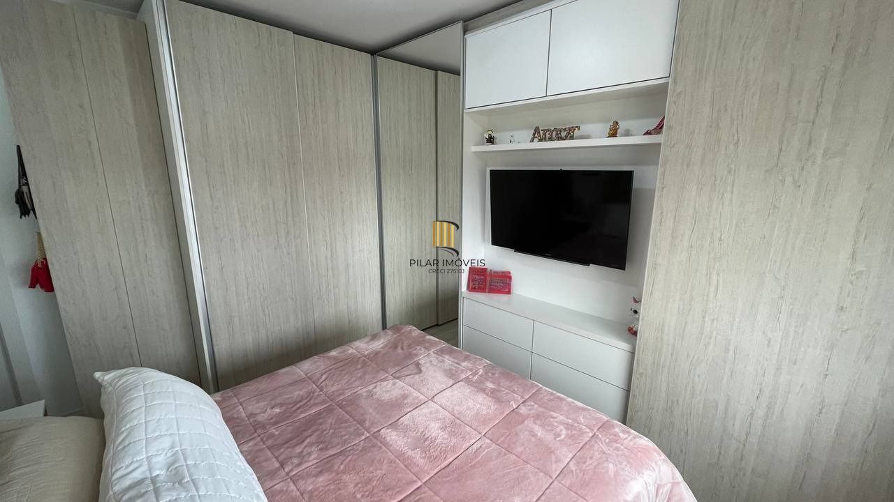 Apartamento de 2 Dormitórios, suíte, churrasqueira e 2 vagas.