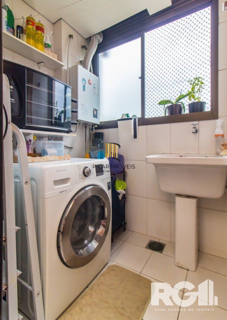 Apartamento 3 dormitórios no bairro Mont Serrat