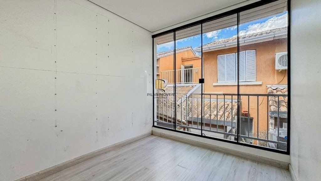 Casa de Condomínio 3 dormitórios no bairro Jardim Itu