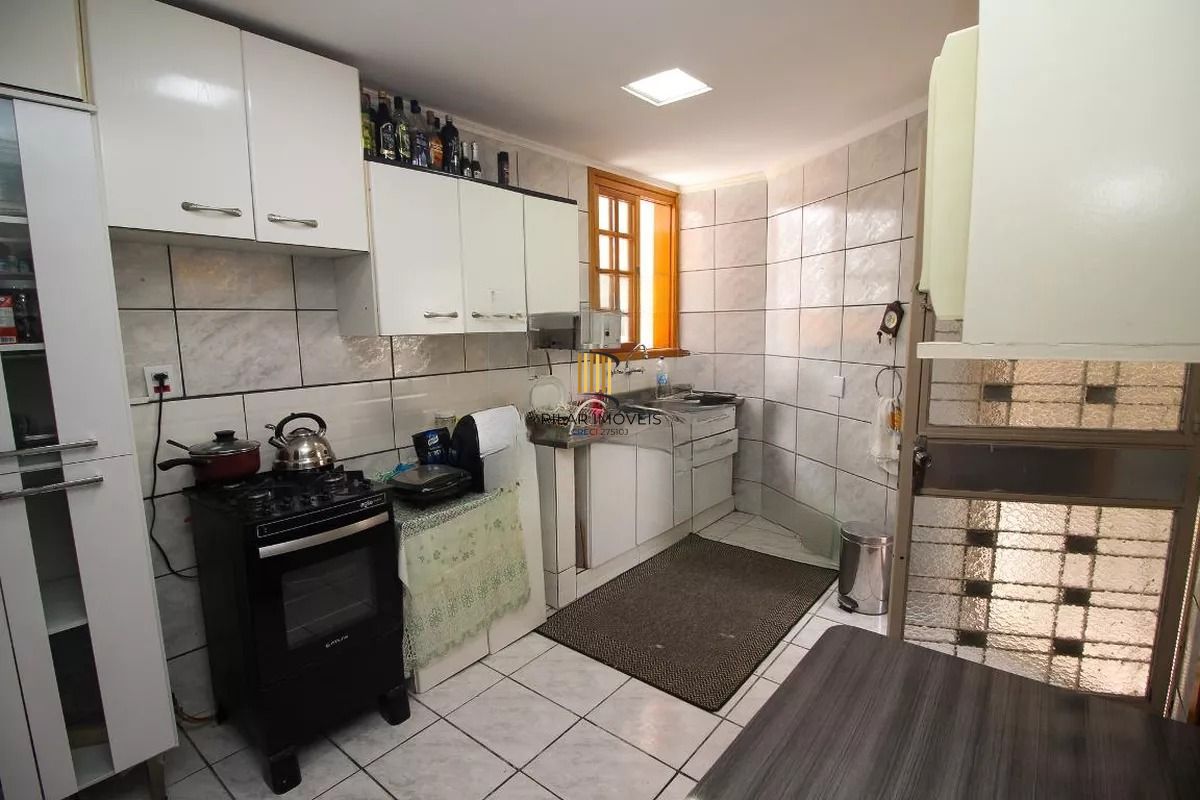 Apartamento com 2 dormitórios e jardim perto do Jardim Botânico