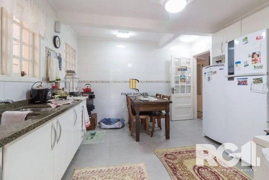 Casa 4 dormitórios no bairro Jardim Itu
