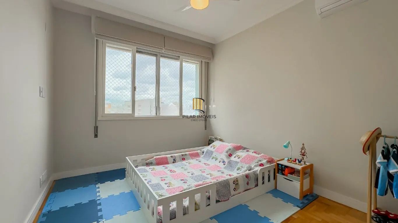 Apartamento com 3 quartos e 169m² com vista pro Guaiba, Av.  Independência, Porto Alegre.