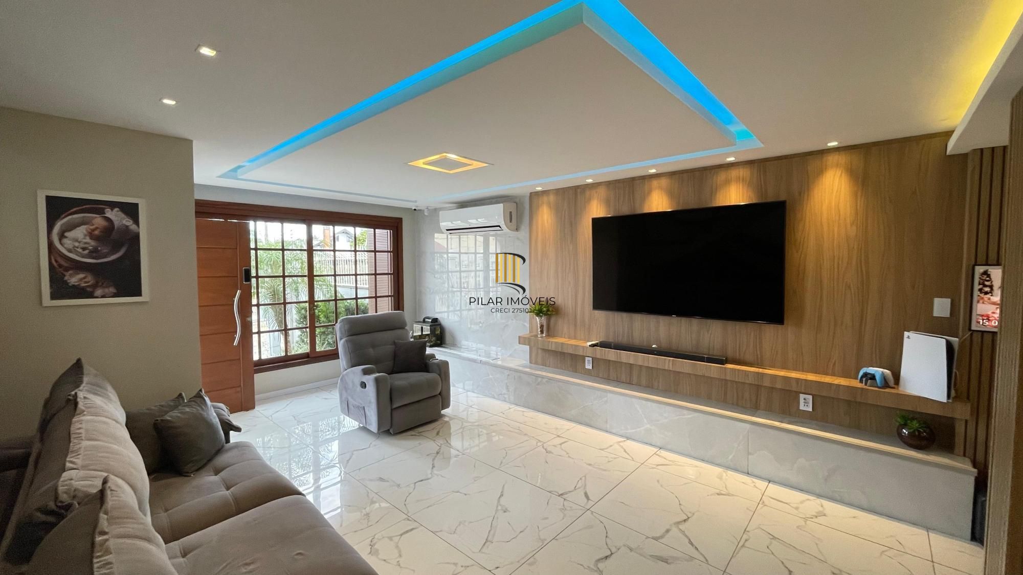 Casa com Piscina Aquecida e Energia Solar