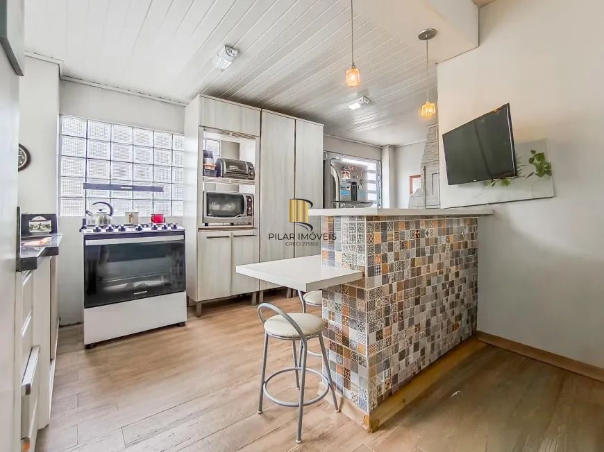 Apartamento/casa com 4 Dormitórios suíte e sacada, Av, Berlin, Bairro São João