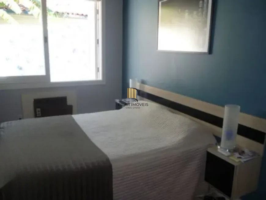 Casa térrea com 3 dormitórios, suíte e 3 vagas.