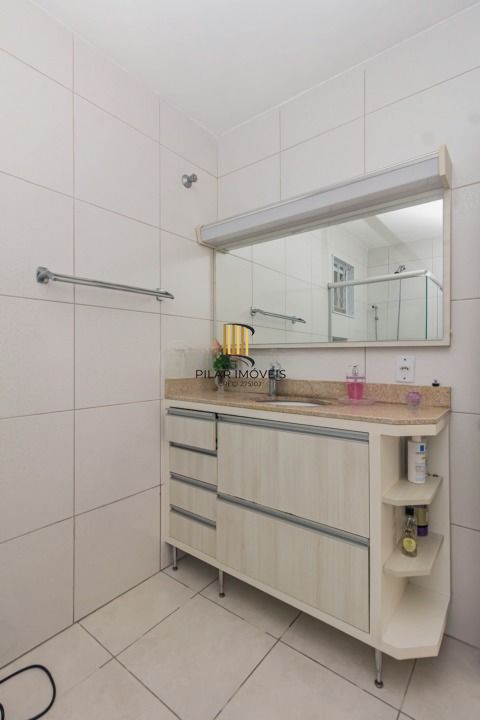 Casa 3 dormitórios, 2 suítes, piscina