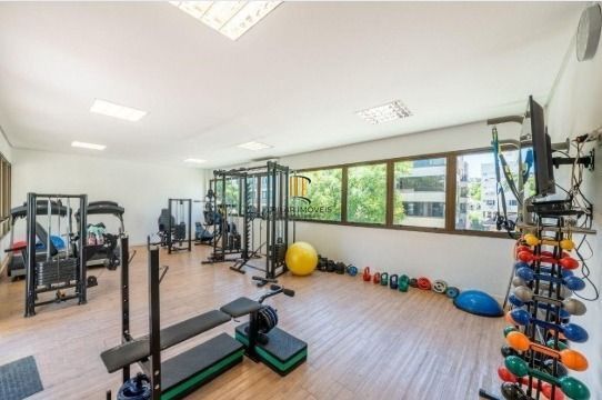 Apartamento Garden com 118m², com 2 dormitórios, 2 suítes, lavabo, churrasqueira, lareira e 2 vagas de garagem.