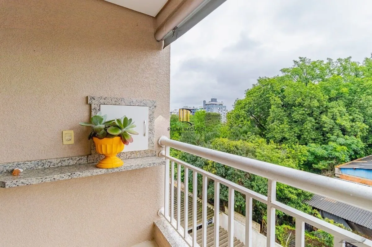 Apartamento 2 Dorm com Suíte, Sacada e Vaga