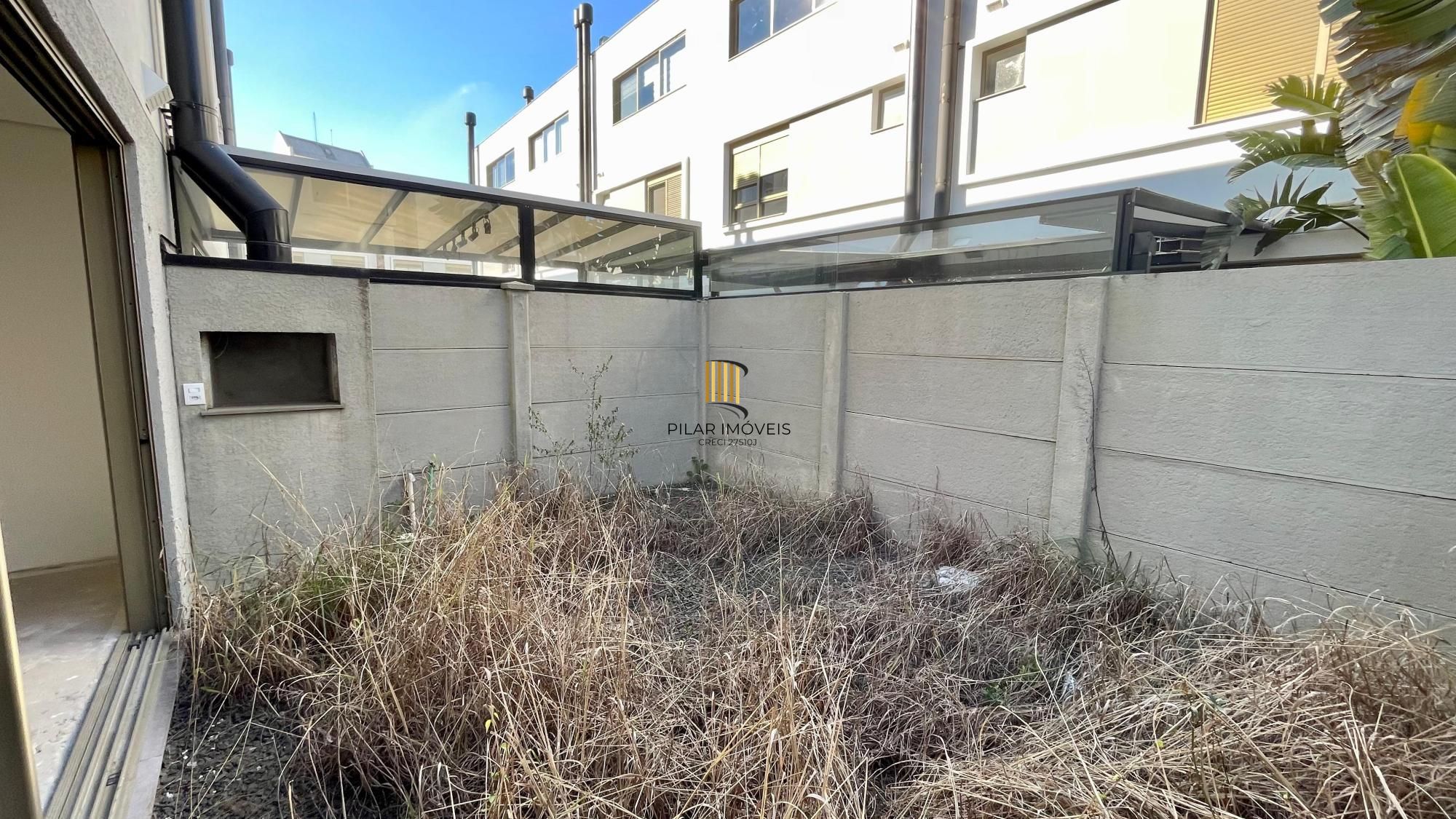 Casa em Condomínio com Terraço e Lazer Completo