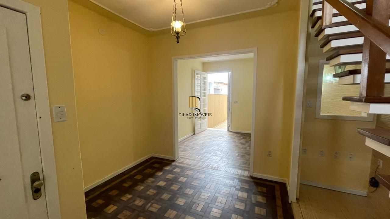 Casa com 3 quartos, espaço gourmet com churrasqueira, Bairro São Geraldo