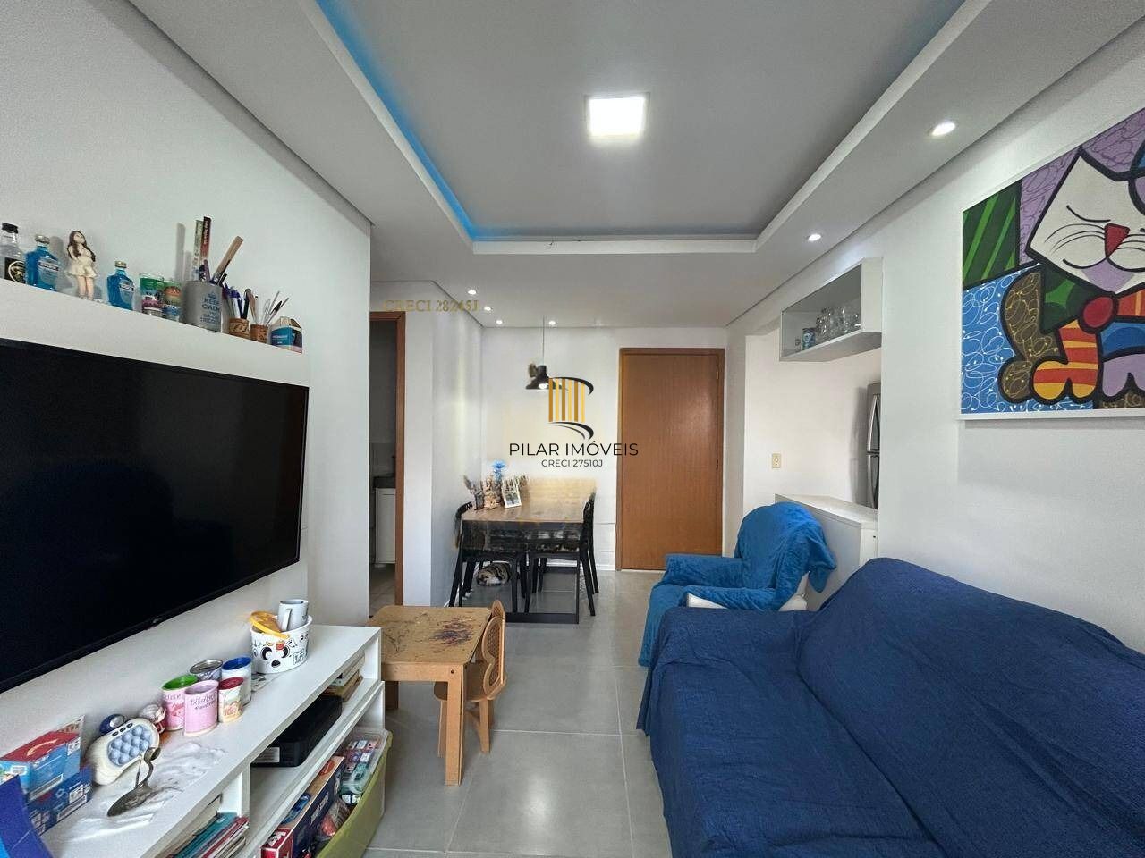 Apartamento com 2 dormitórios, suíte, sacada, churrasqueira e vaga.