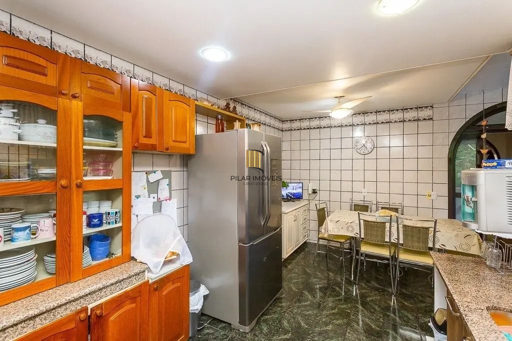 Casa espaçosa com 6 dormitórios e vista incrível no Cristo Redentor