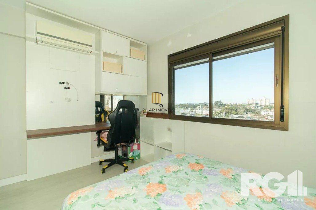 Apartamento com lareira,  2 dorm  Residencial Paris-  Rua: Engenheiro Arnaldo Gladoch  - São Sebastião
