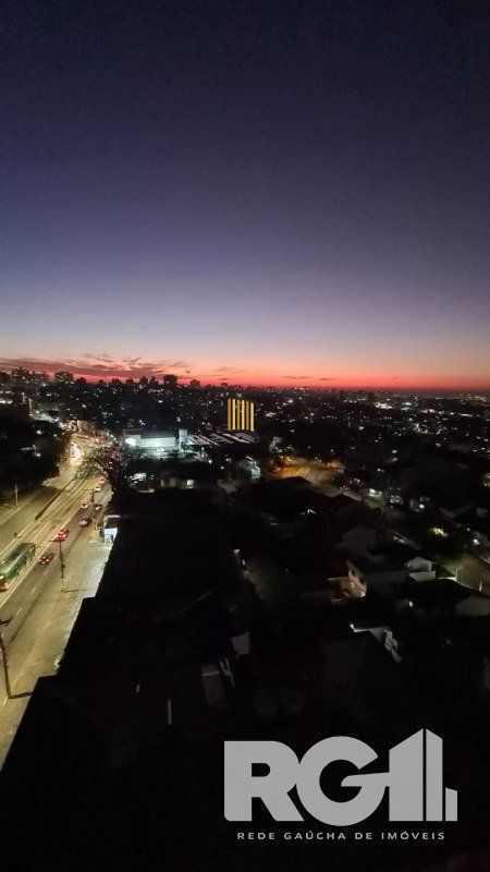 Apartamento 2 dormitórios no bairro Três Figueiras
