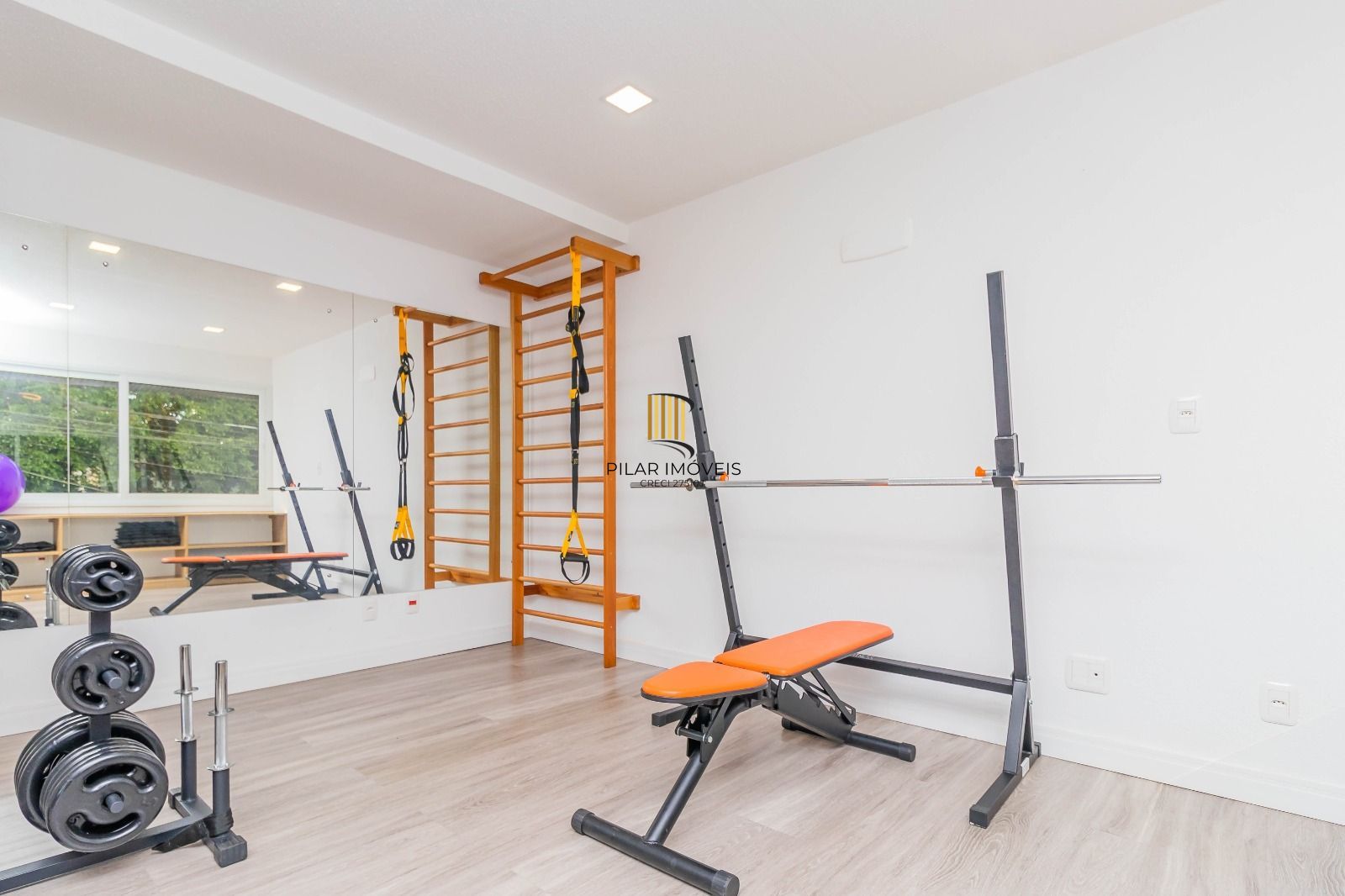 Apartamento 2 dormitórios no bairro Passo da Areia