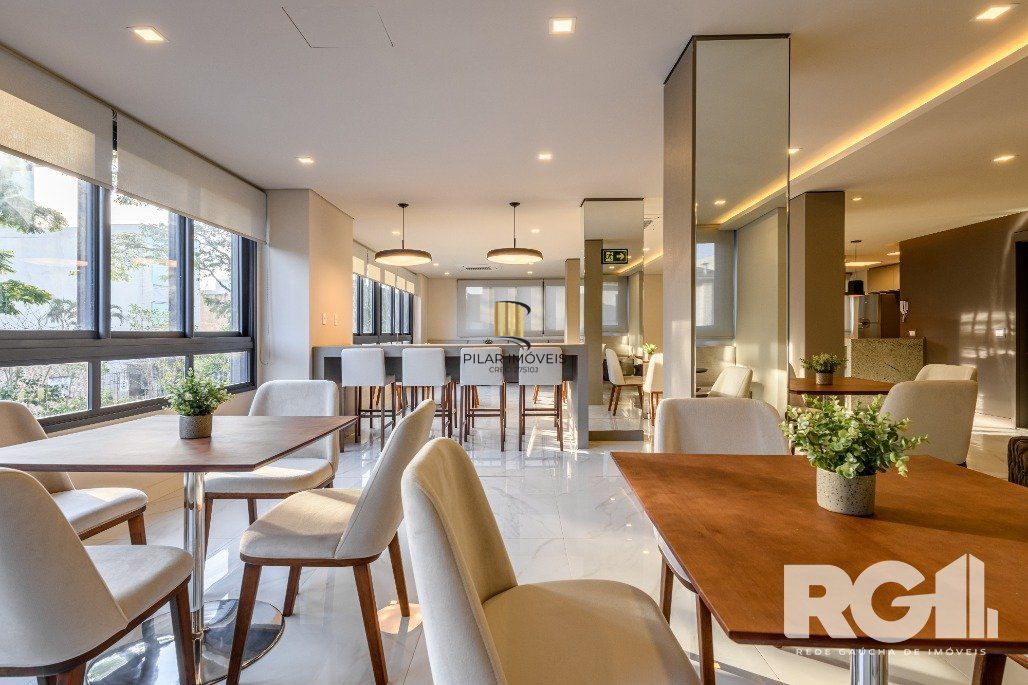 Apartamento com 2 Quartos  58M² privativos e 2 banheiros 1 vaga. Nunes Machado