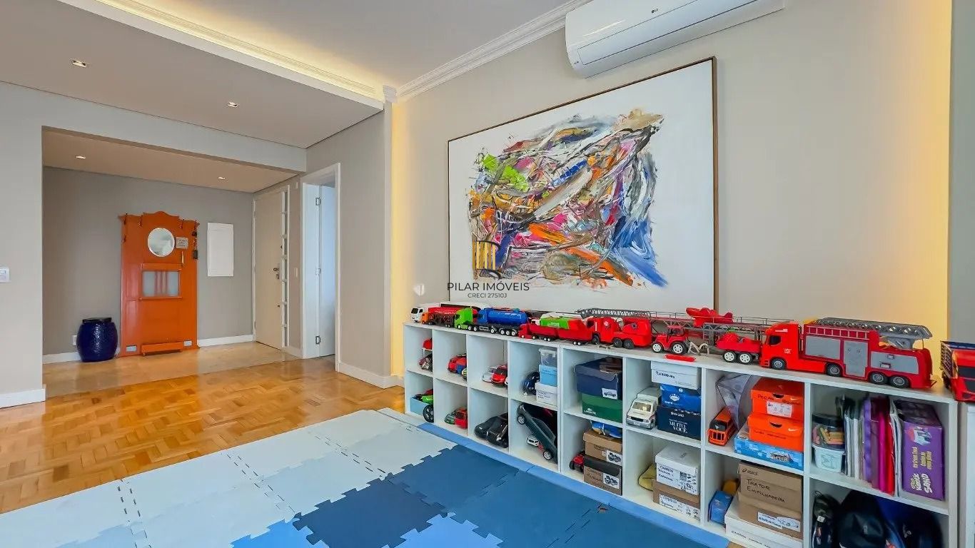 Apartamento com 3 quartos e 169m² com vista pro Guaiba, Av.  Independência, Porto Alegre.