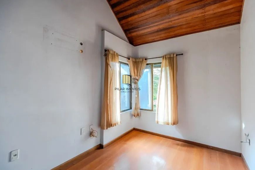 Casa em condomínio com 3 dormitórios, suíte, sótão e lazer completo – 106m²