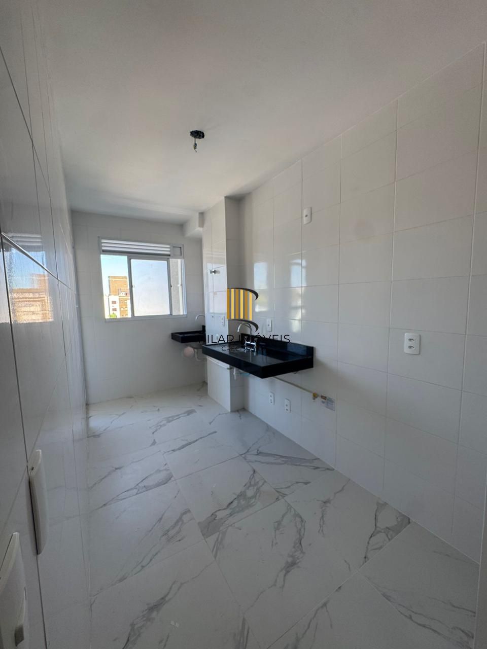 Apartamento no Jardim Planalto, 2D, 1 suíte, 2 vagas separadas. Novo, com infra.