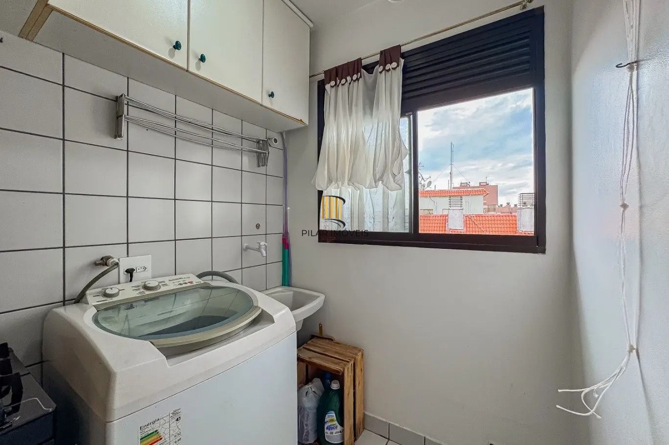 Apartamento andar alto 2 dormitórios sacada e churrasqueira - Sertório Sarandi