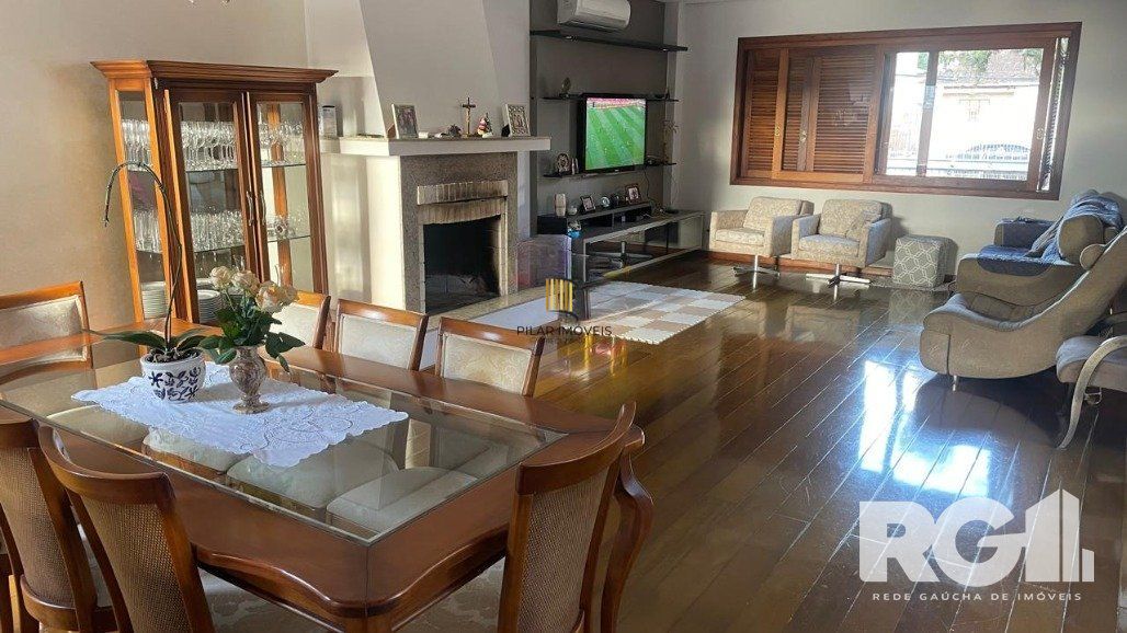 Casa 4 dormitórios no bairro Jardim Sabará