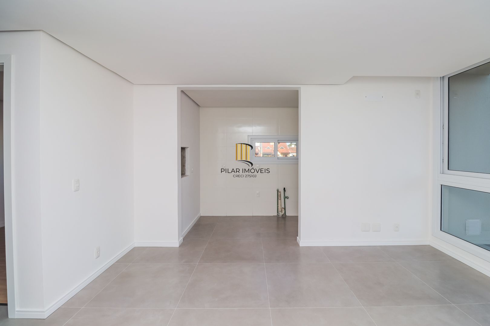 Apartamento 2 dormitórios no bairro Vila Ipiranga
