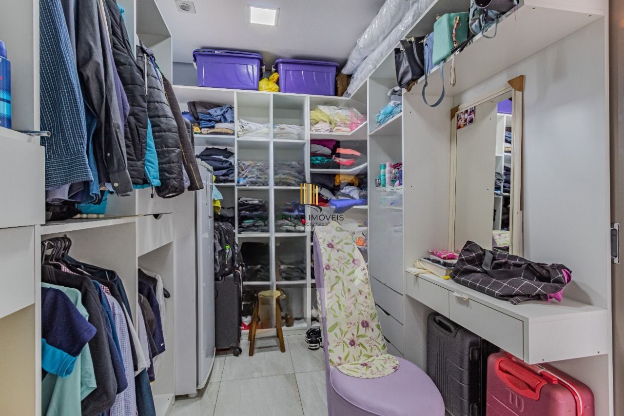 Casa 3 dormitórios no bairro Vila Carlos Antônio Wilkens