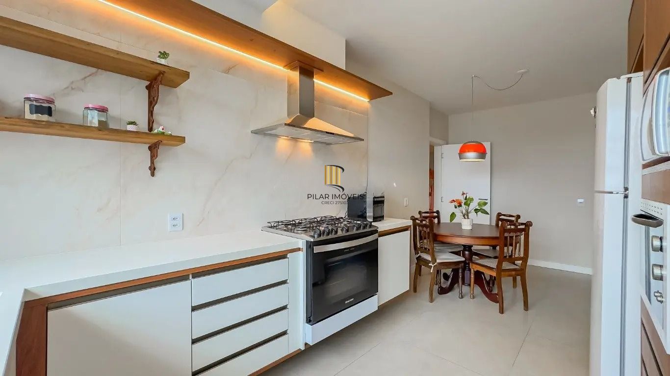Apartamento com 3 quartos e 169m² com vista pro Guaiba, Av.  Independência, Porto Alegre.