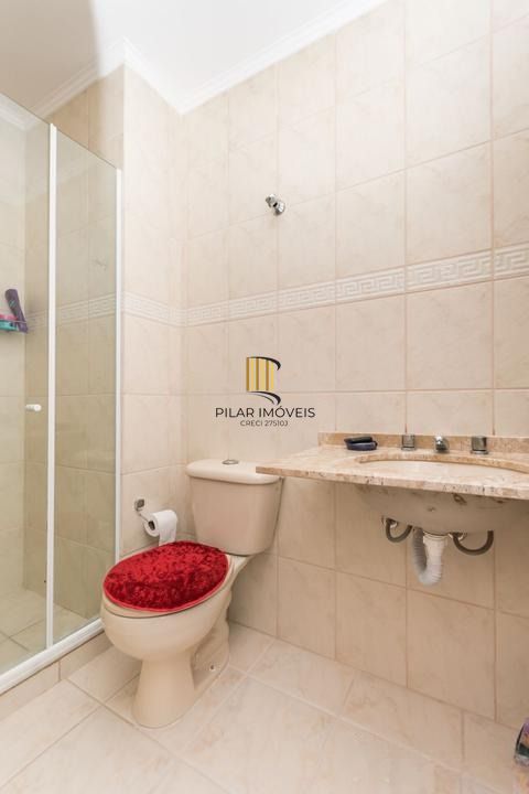 Casa com 3 dormitórios, 01 suíte, 03 vagas