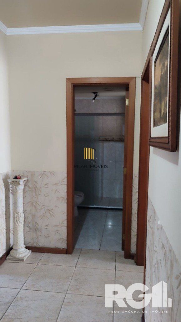 Casa com 3 dormitórios na Rua, Paulo Madureira Coelho, proximo ao novo Cesto, Morro Santana