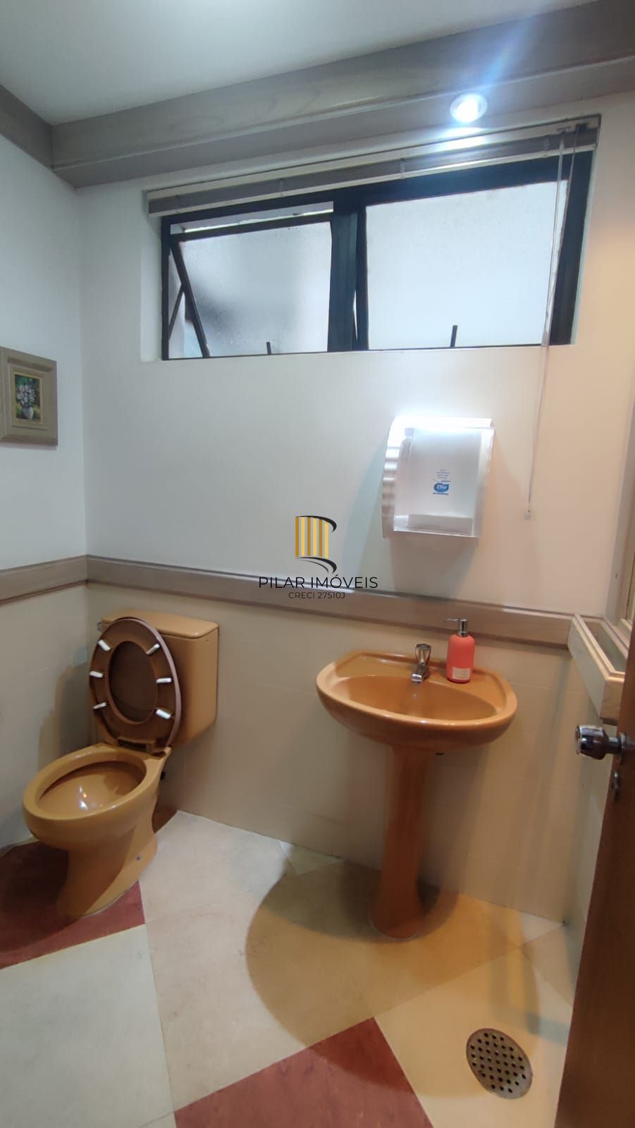 Conjunto comercial com 2 salas, prontas para atendimento, Moinhos de Vento