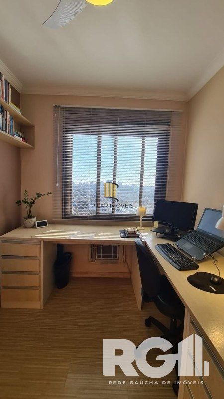 Apartamento 2 dormitórios no bairro Três Figueiras