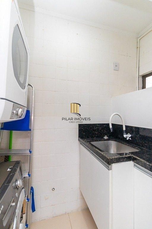 Casa em condomínio com 4 quartos, 2 suítes e 2 vagas à - Jardim Sabara