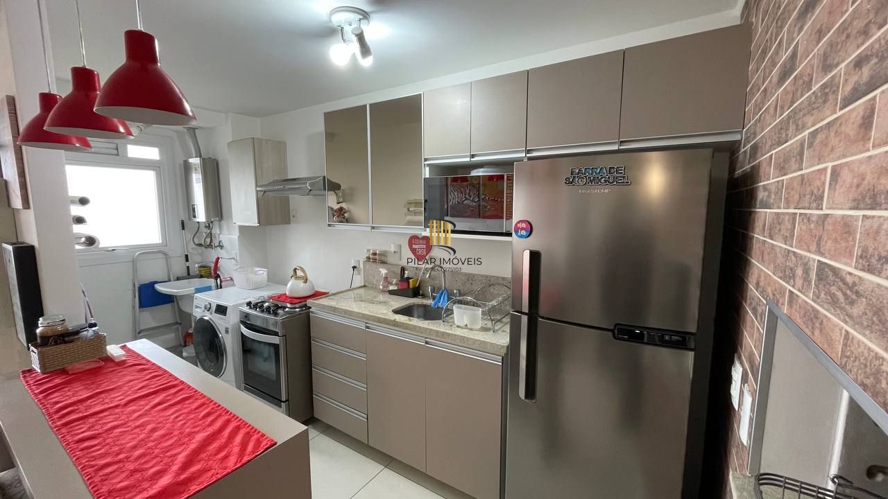 Apartamento de 2 Dormitórios, suíte, churrasqueira e 2 vagas.