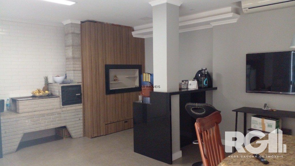 Casa 3 dormitórios no bairro Sarandi
