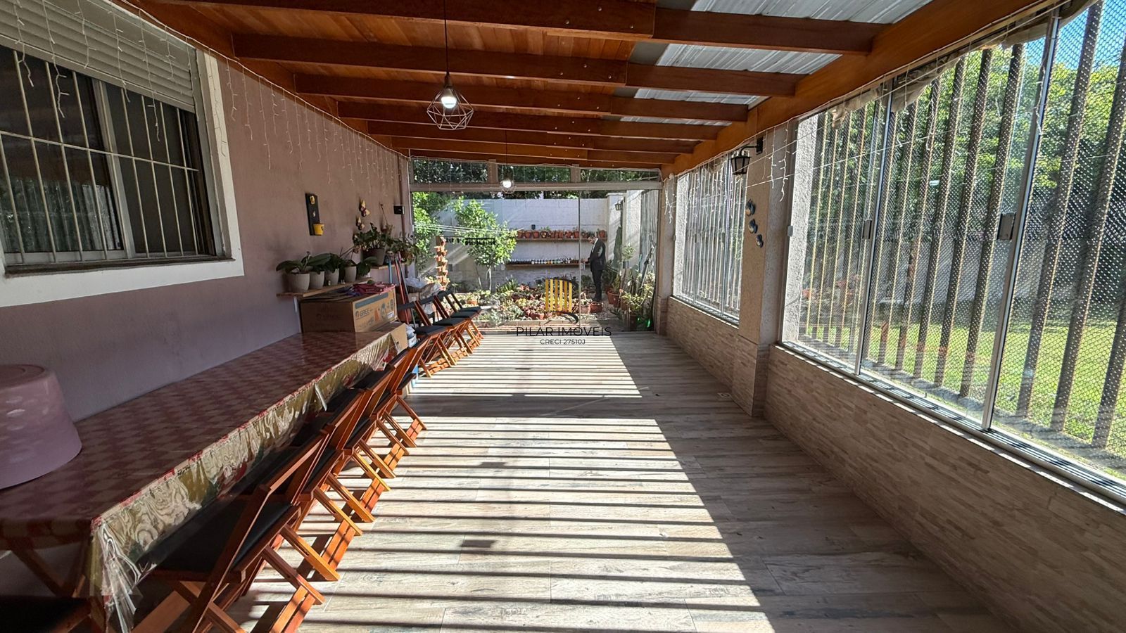 Garden com 3 dormitórios e pátio amplo na Zona Norte