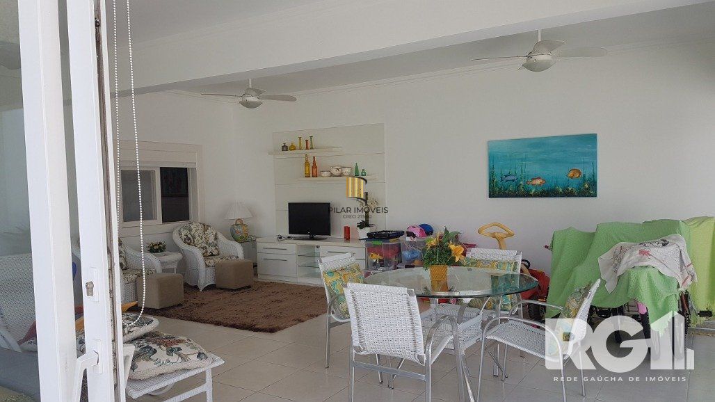 Casa de Condomínio 6 dormitórios no bairro Praia da Conceição
