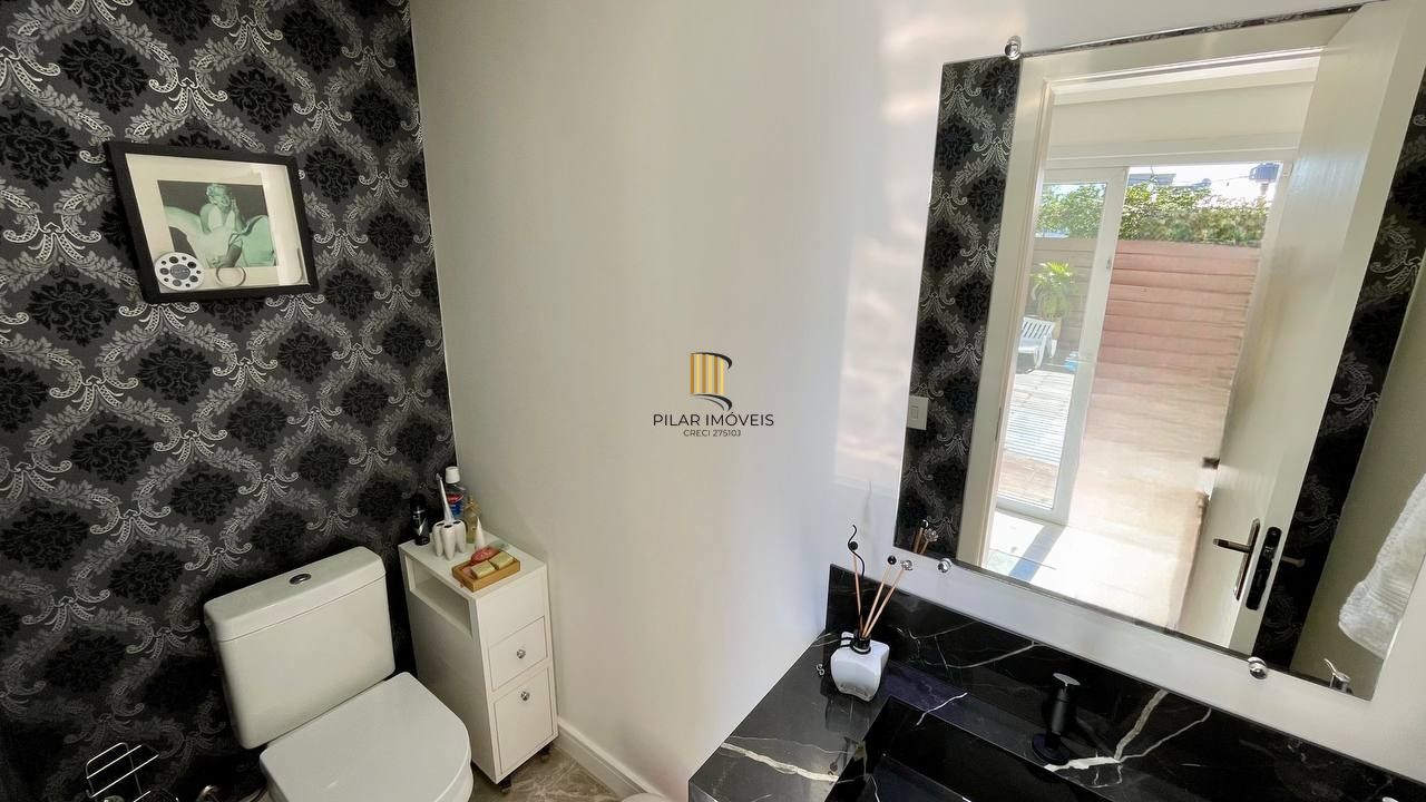 Casa Mobiliada com pátio e piscina