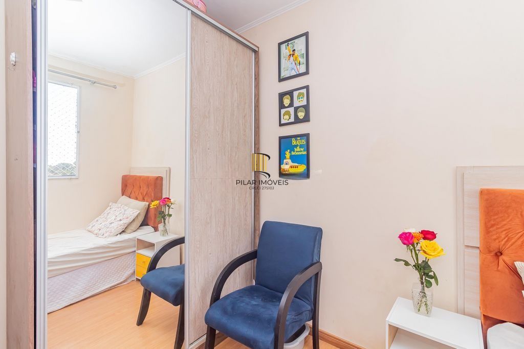 Apartamento com 2 dormitórios e vaga no Morro Santana