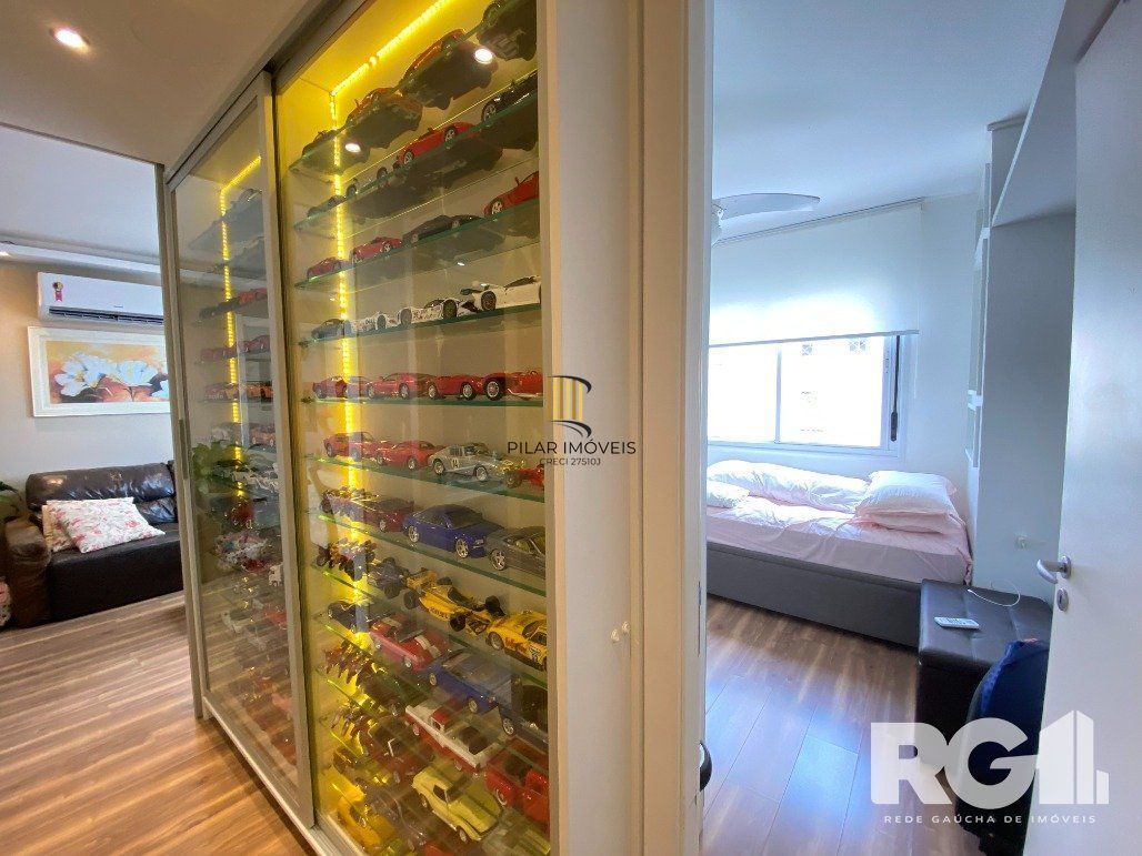 Apartamento de 2 dormitórios com suíte, churrasqueira, 2 vagas, condomínio com infraestrutura completa.