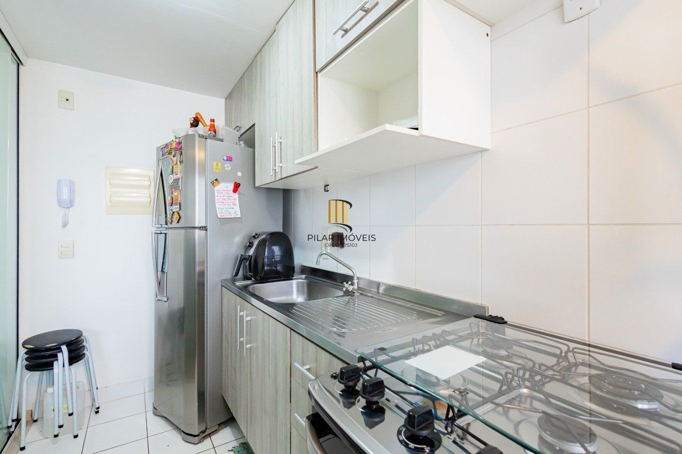 Apartamento 2 dormitórios, suíte e vaga – 65m² em Vila Ipiranga, Porto Alegre